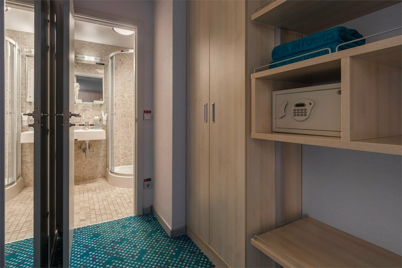 Гостиница Ялта-Интурист Ялта