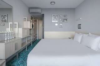 Гостиница Ялта-Интурист Ялта Стандарт улучшенный с двуспальной кроватью (YALTA INTOURIST)-4