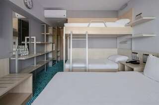 Гостиница Ялта-Интурист Ялта Стандарт улучшенный с двуспальной и двухъярусной кроватями (YALTA INTOURIST)-3