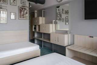 Гостиница Ялта-Интурист Ялта Стандарт улучшенный с двумя односпальными кроватями  (YALTA INTOURIST)-5